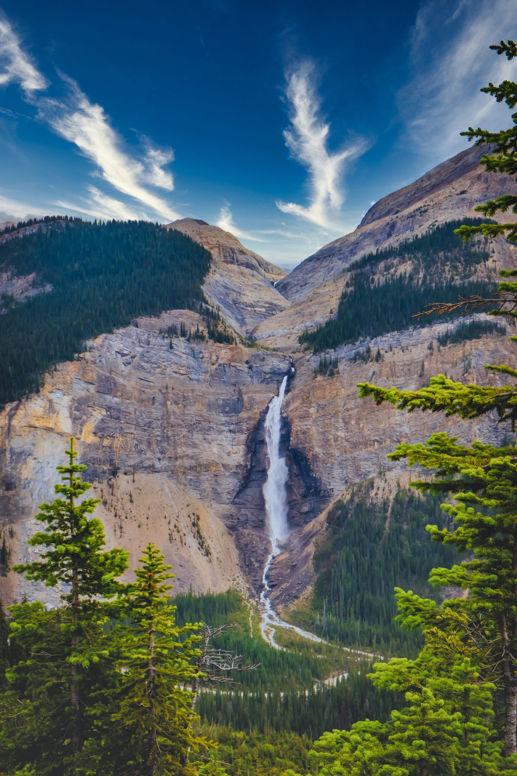 Takakkaw Falls