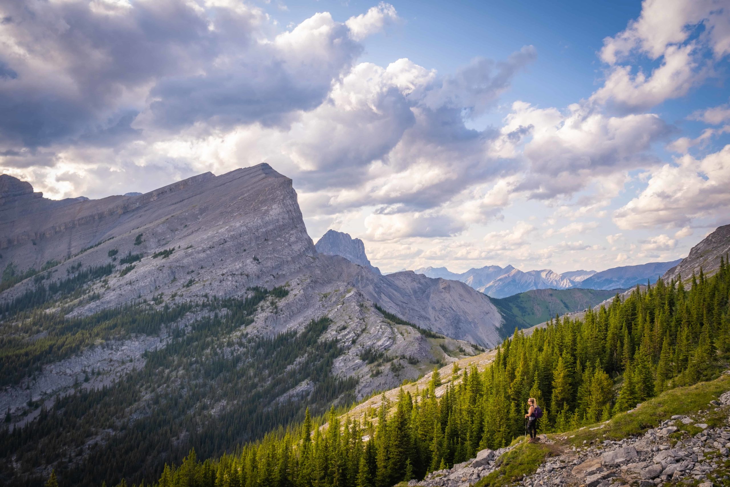 Continuing along the pass