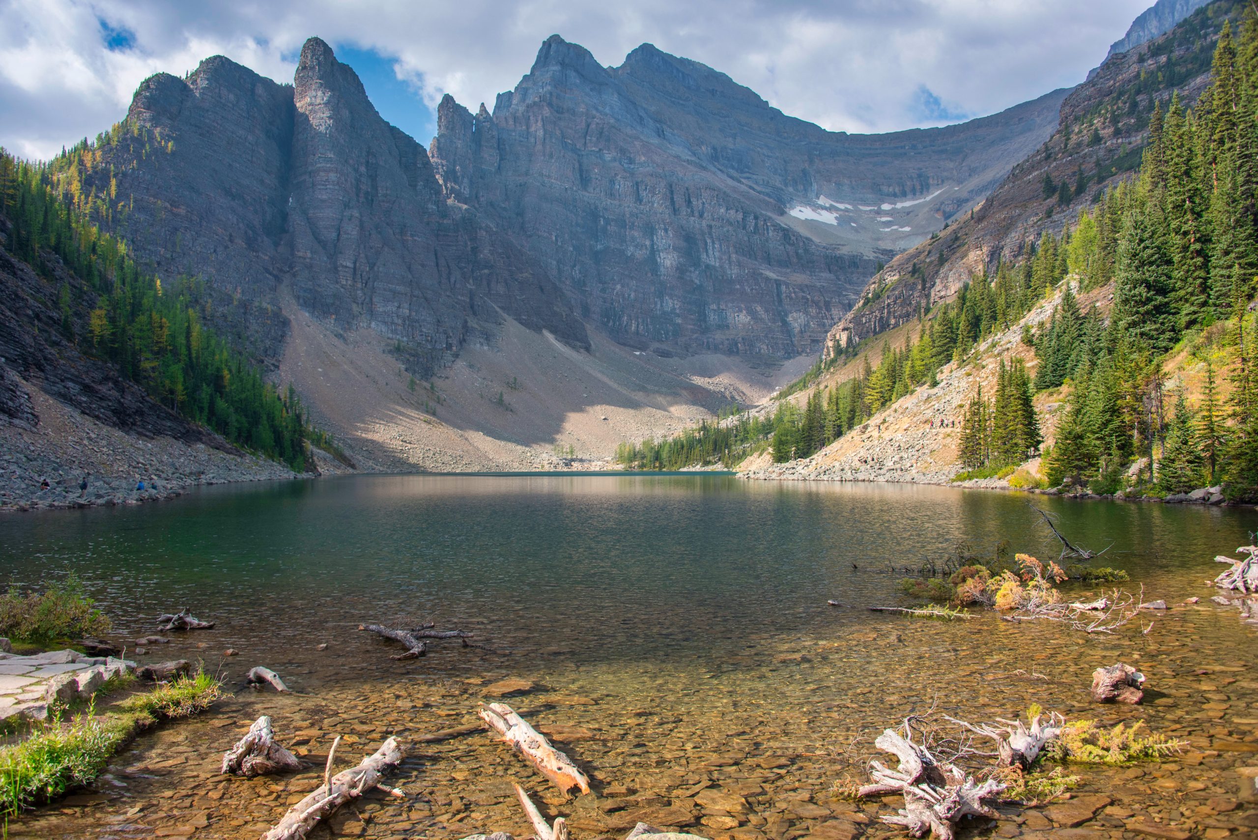 Hike to Lake Agnes Teahouse