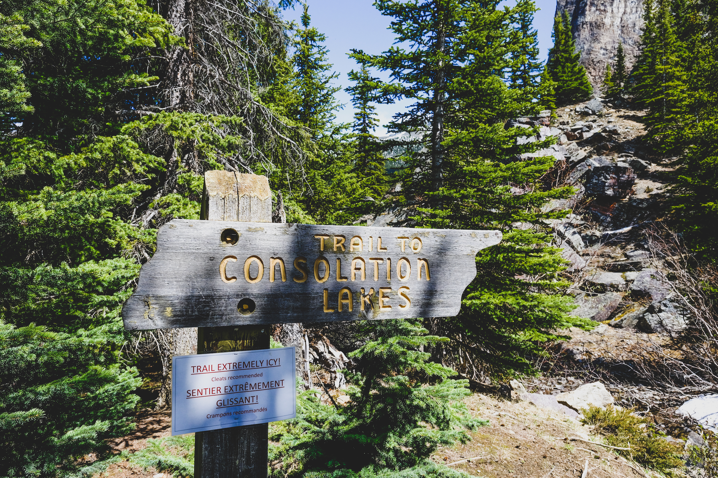 Trail to Consolation Lakes