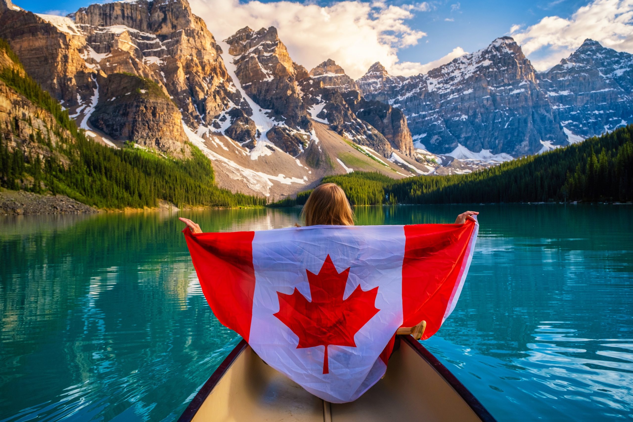 Moraine Lake & Lake Louise Half Day Sightseeing Tour - Canadian