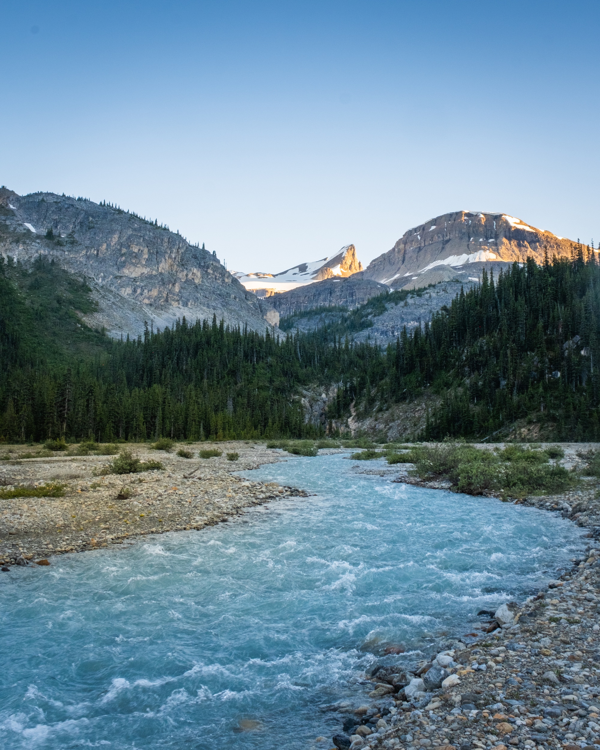 hiking to bow glacier falls