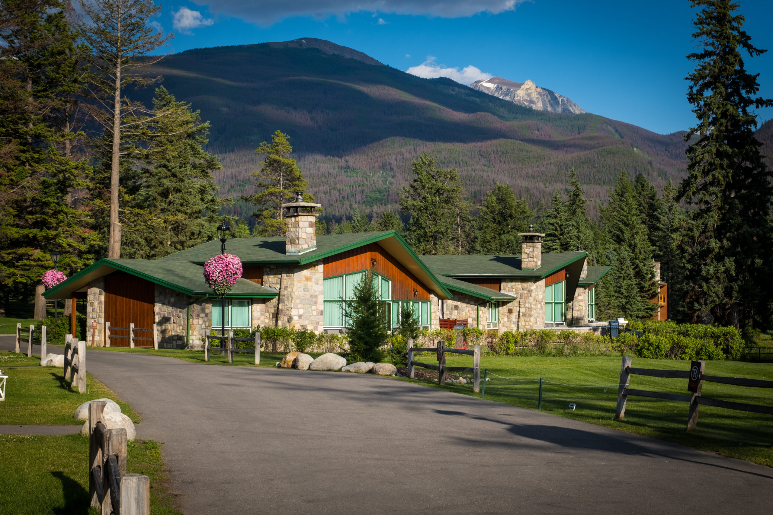 Fairmont Jasper Park Lodge Review