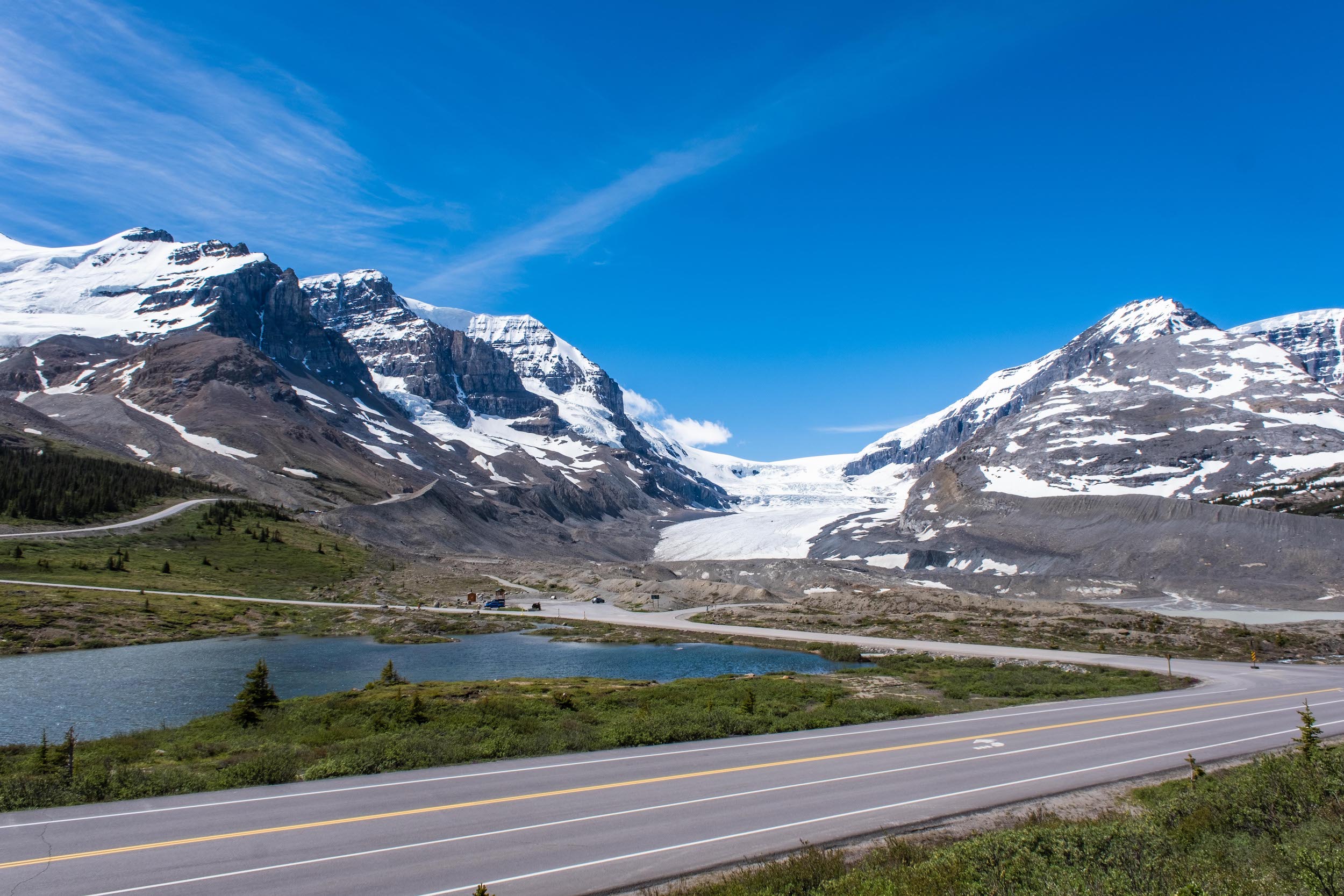 Columbia Icefield Adventure: Athabasca Glacier Tours and Viewing