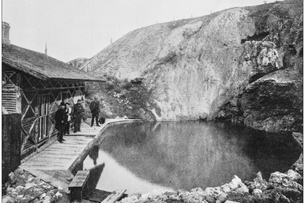 banff hot springs history