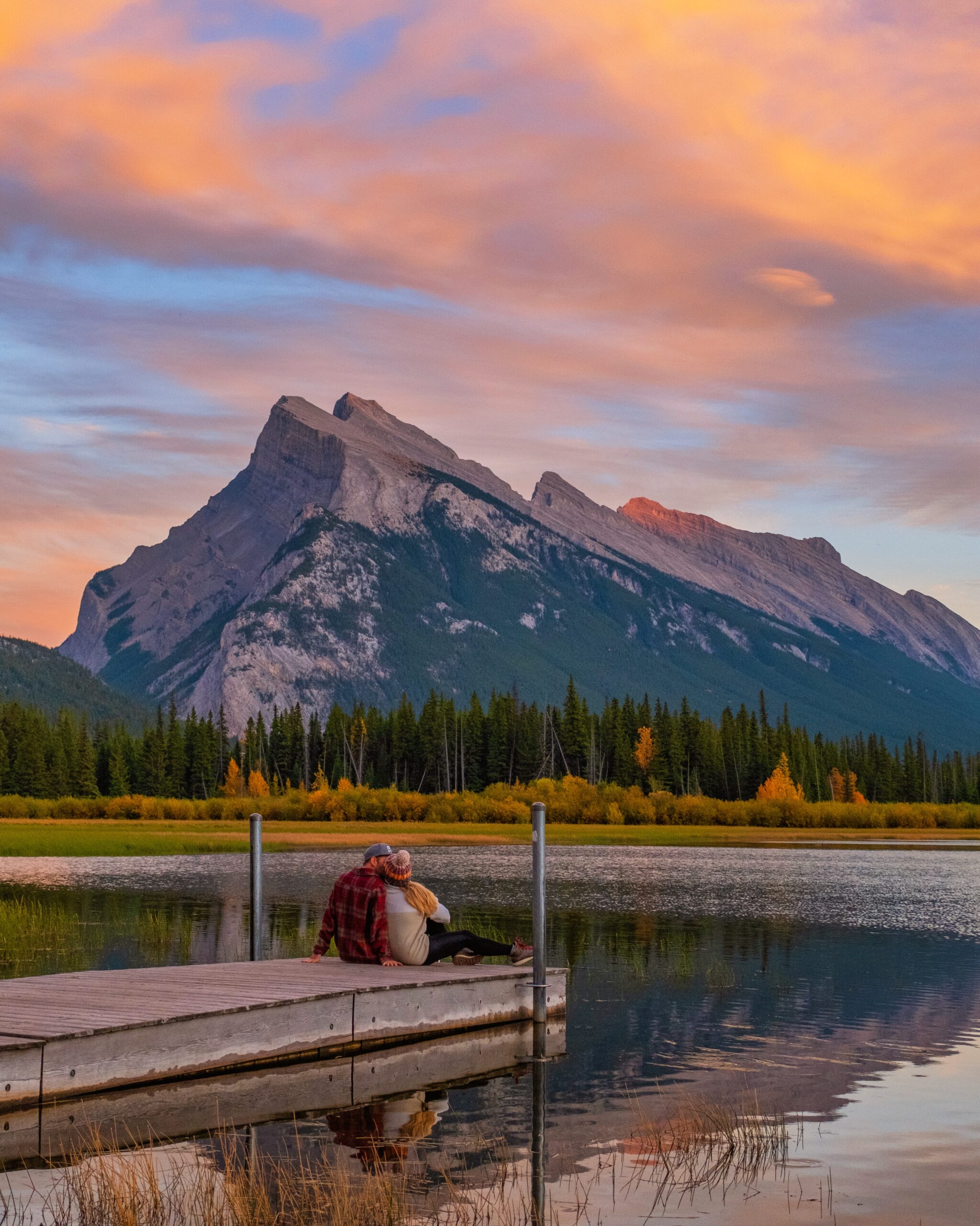 sunset at vermilion lakes