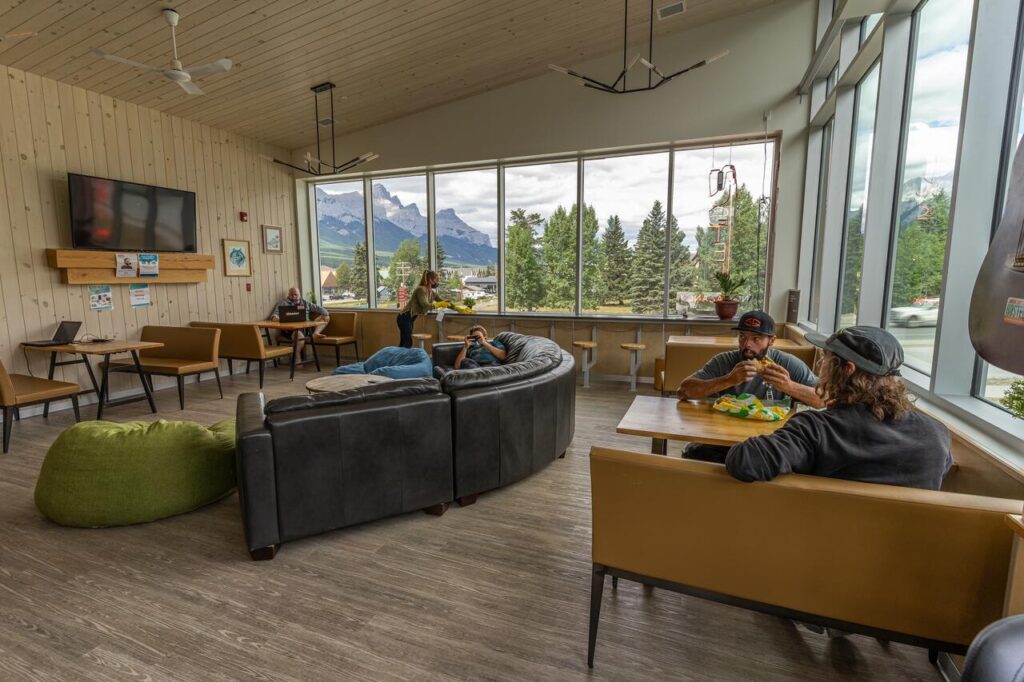Canmore Downtown Hostel Best Hotels in Canmore