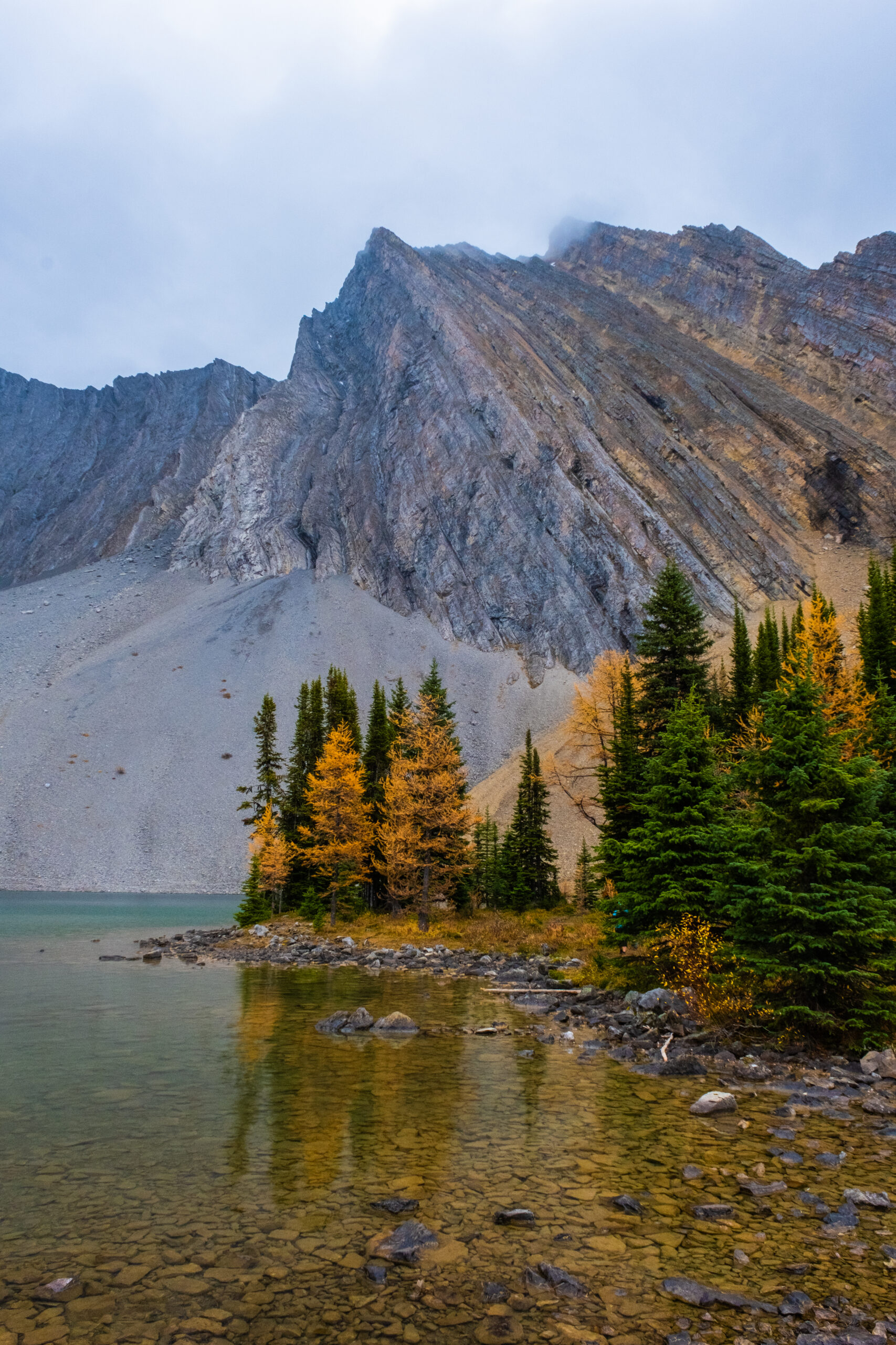 chester lake hike in the fall