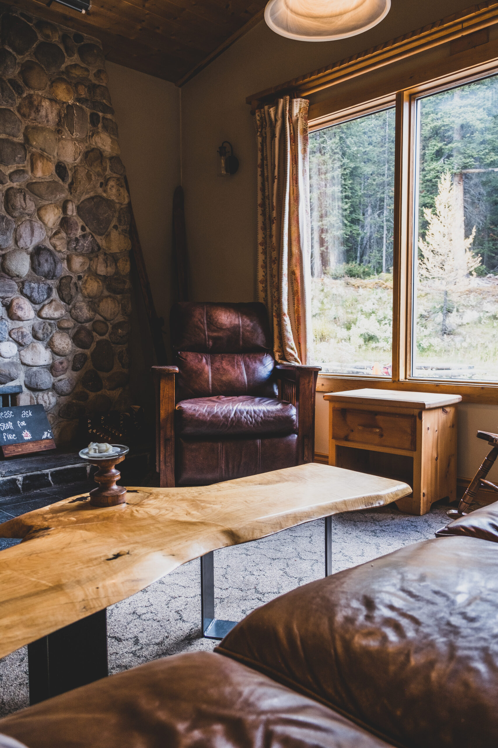 mount engadine lobby