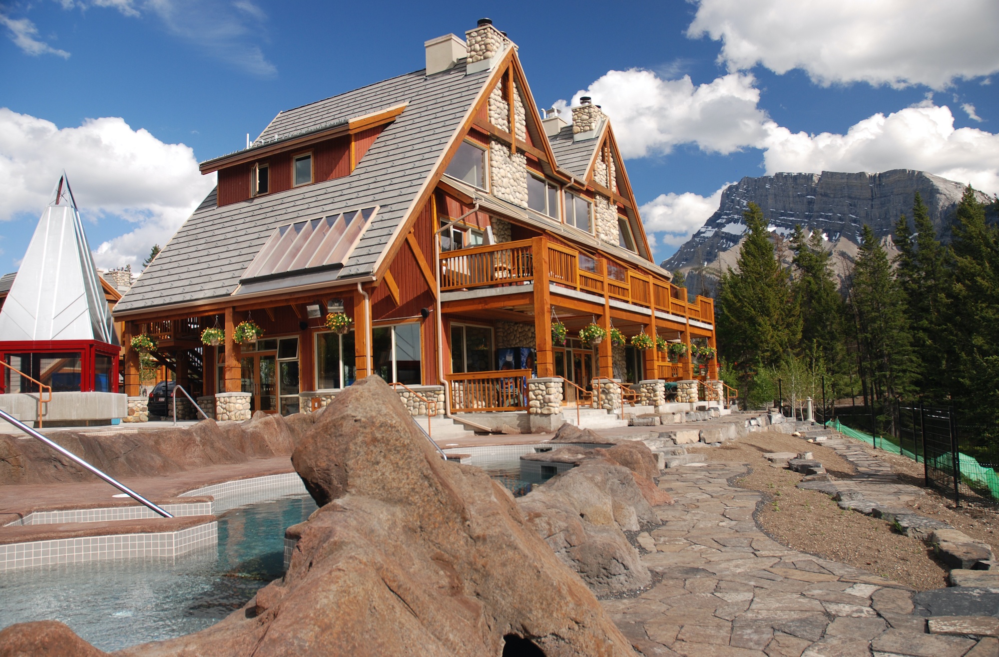 Hidden Ridge Resort Family Hotel in Banff