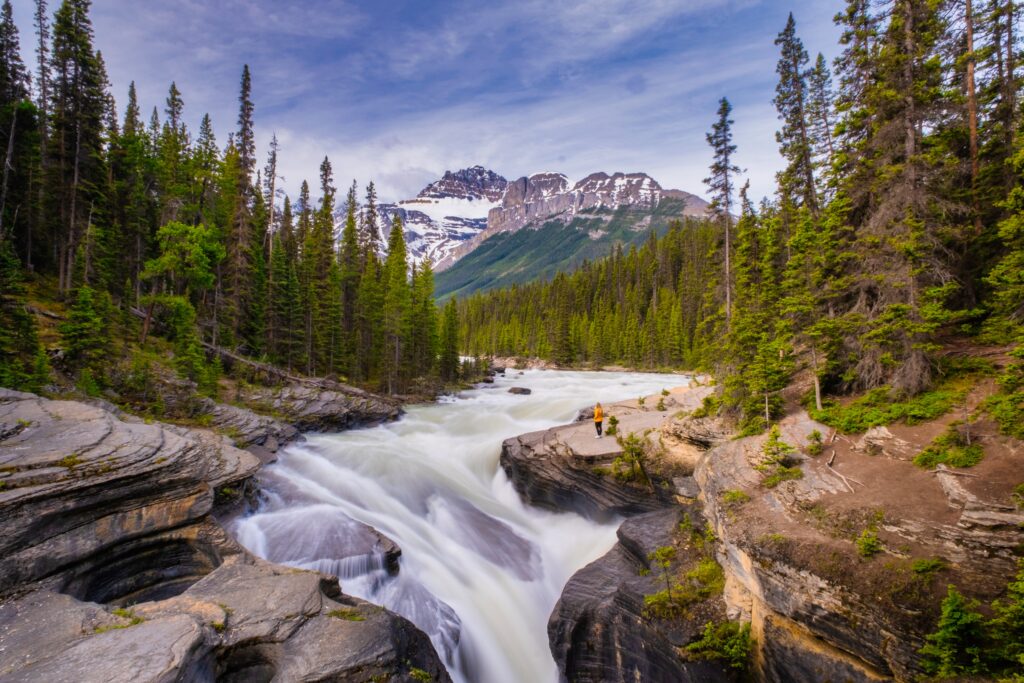 Driving Banff to Jasper on the Icefields Parkway - The Banff Blog