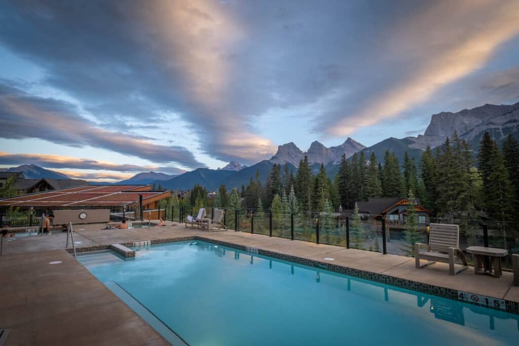 The Malcolm Hotel Canmore-10