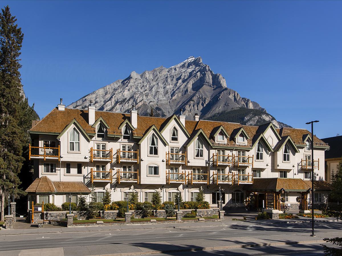 The-Rundlestone-Lodge - banff family hotels