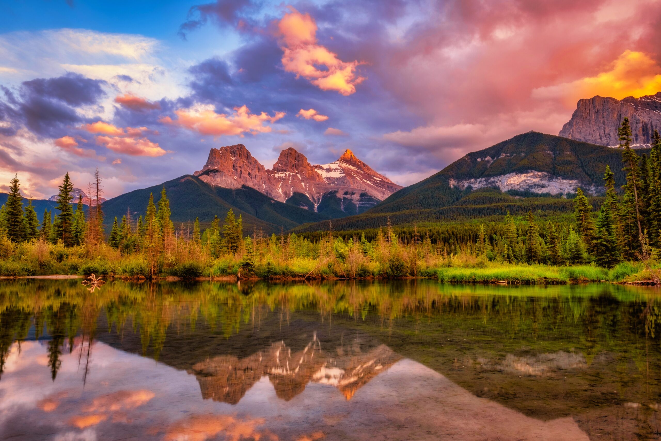 the three sisters at sunset