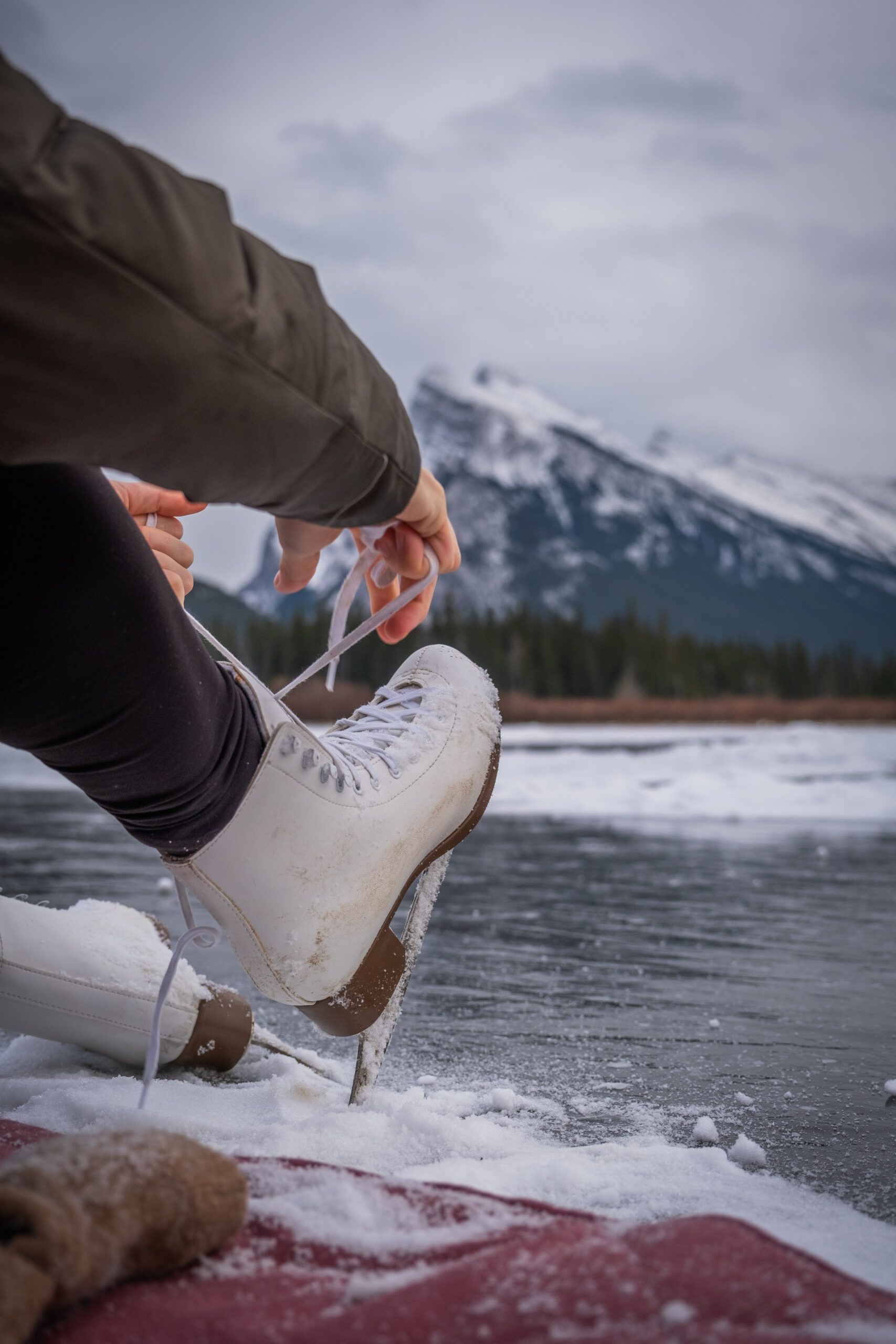 banff ice skating