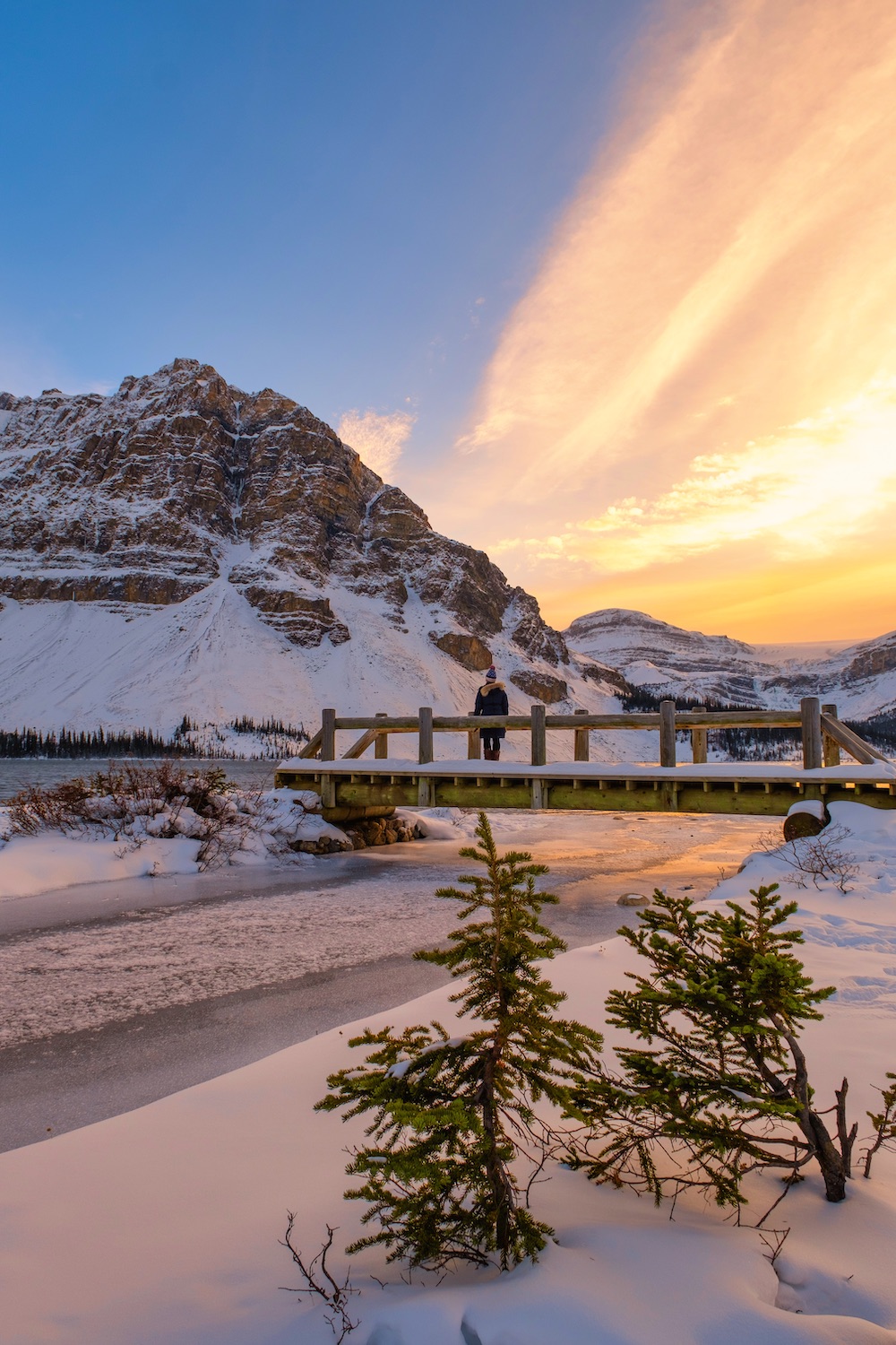 When is the Best Time To Visit Bow Lake?