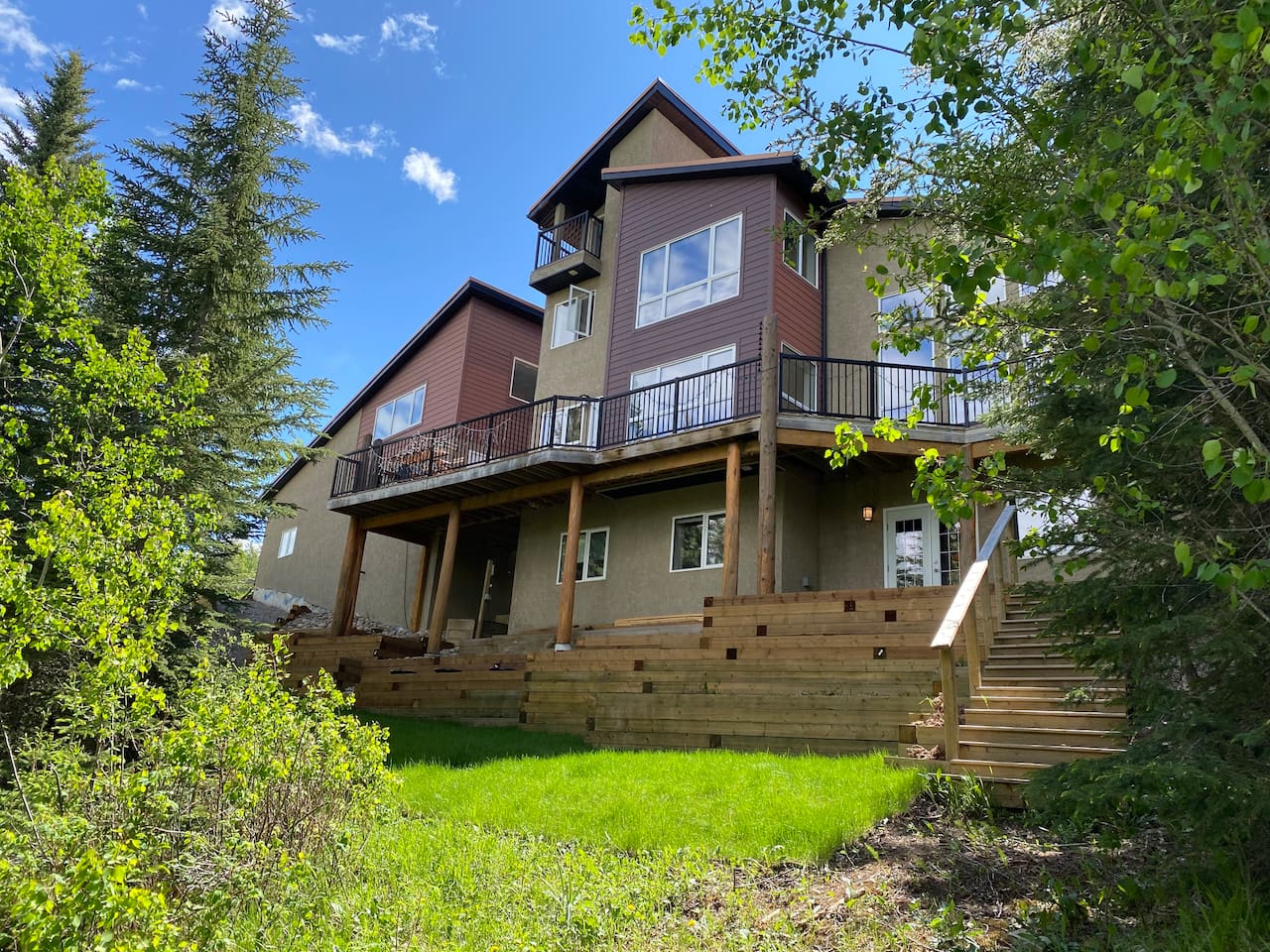 Spectacular Mountain Home