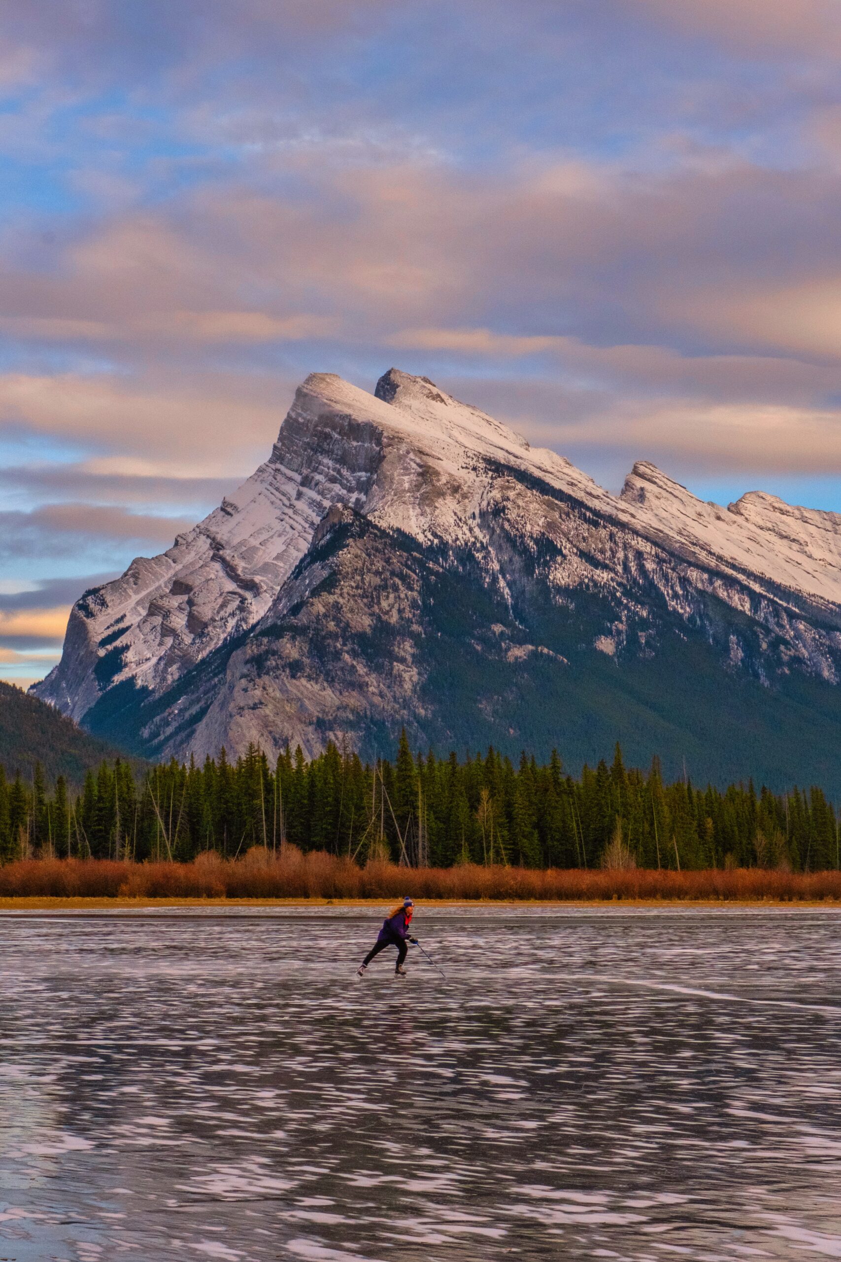 vermilion lakes ice skating