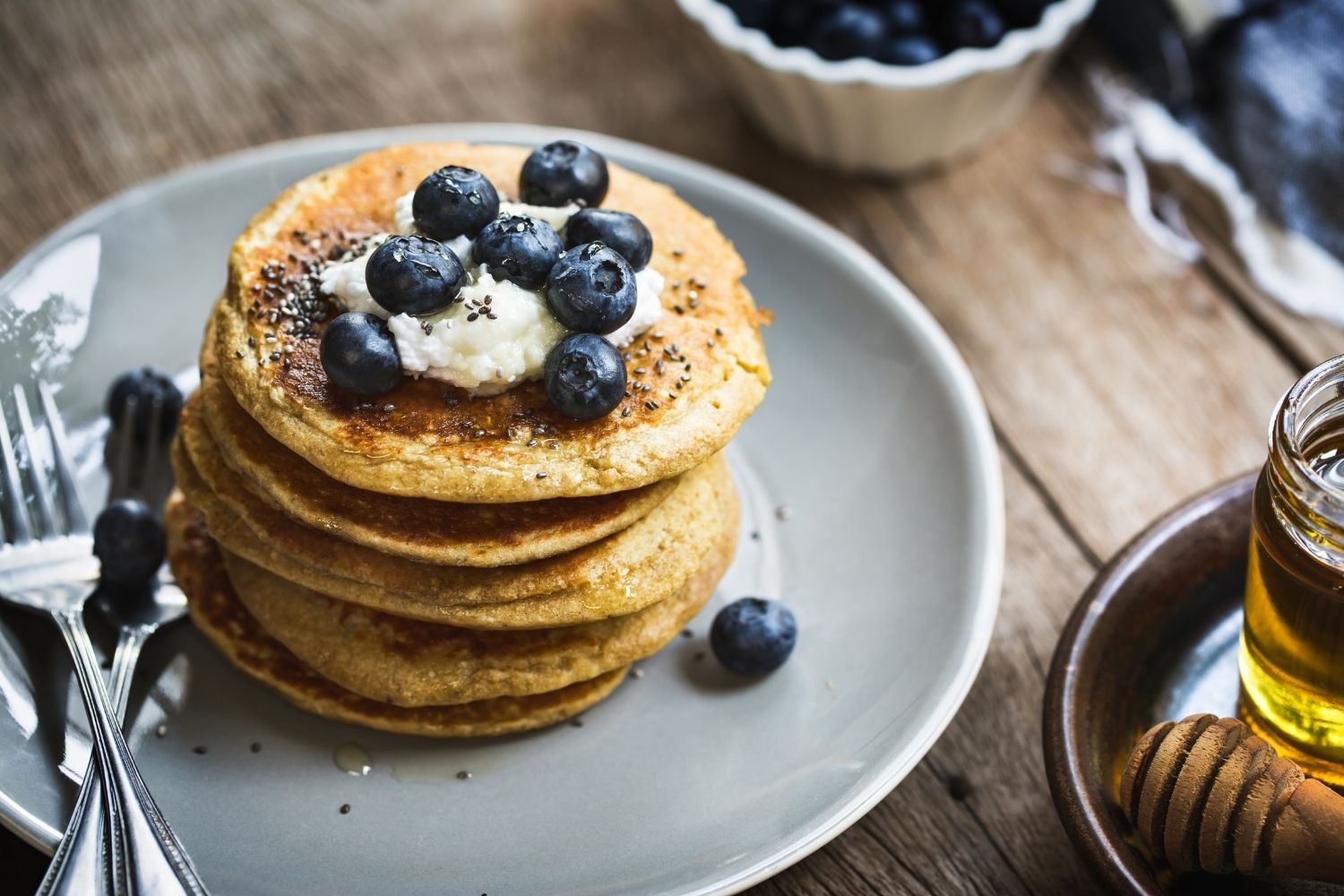 15 BEST Spots For Breakfast in Banff