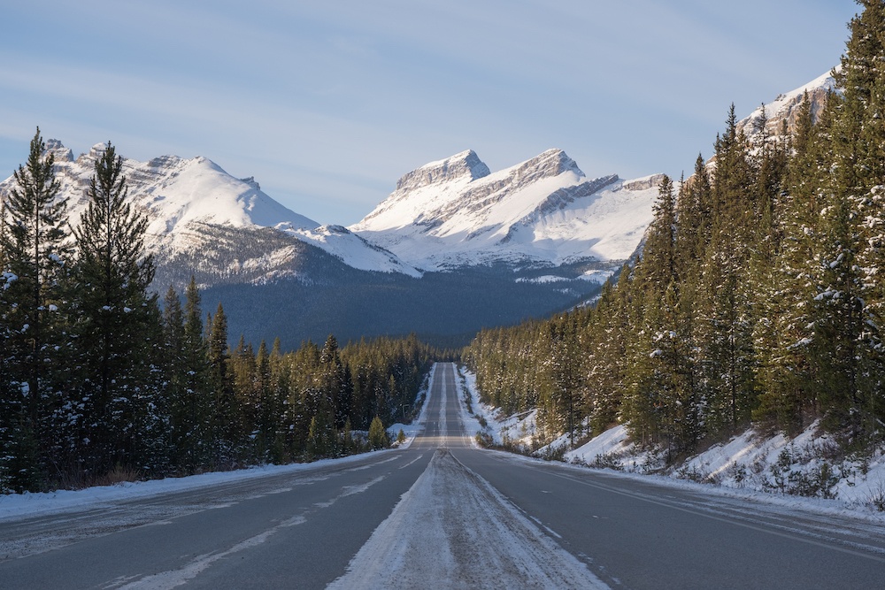 icefields parkway - banff in winter