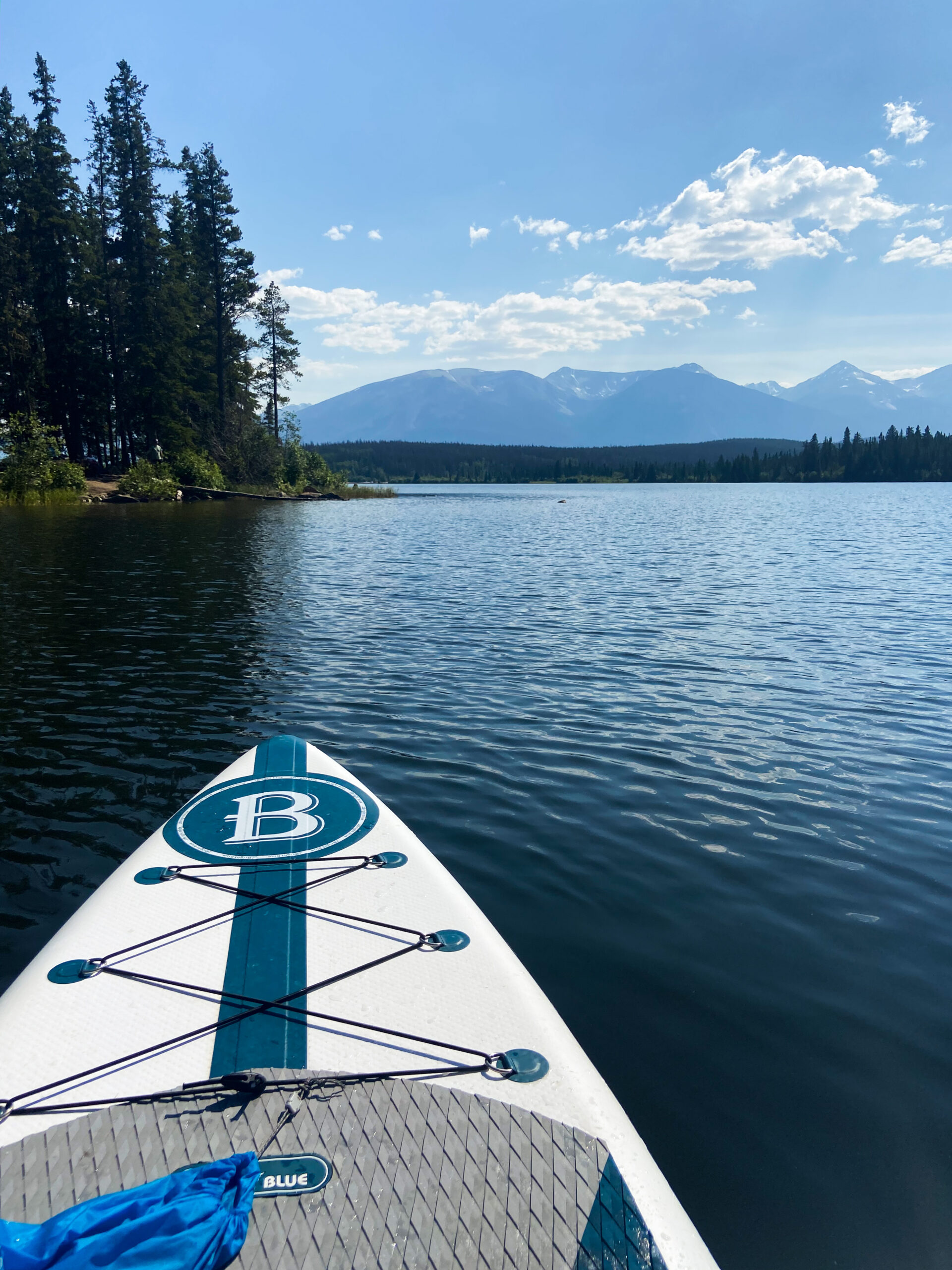  Pyramid Lake in Jasper National Park