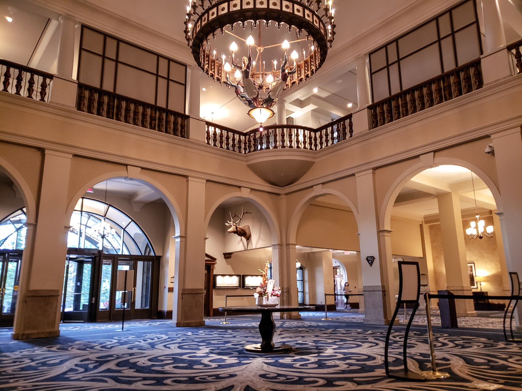 Fairmont Chateau Lake Louise lobby