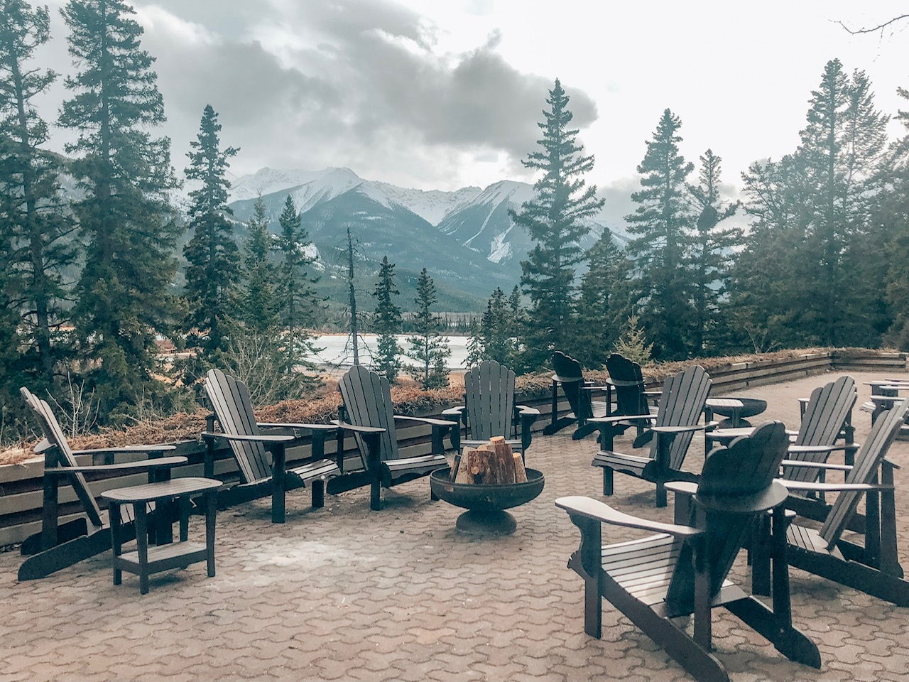 Juniper Hotel and Bistro patio views 