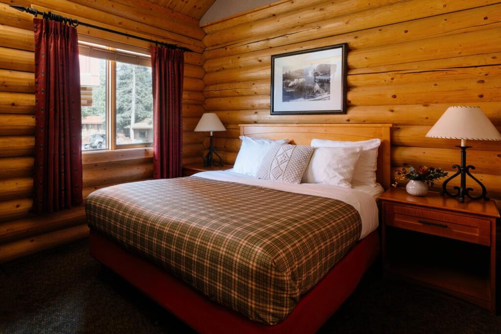 Miette Mountain Cabins in Jasper (Pocahontas Cabins)