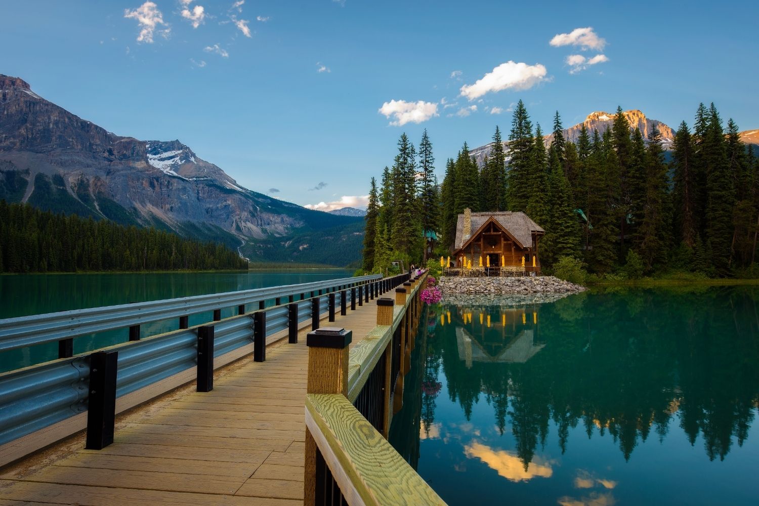 The Emerald Lake Lodge Restaurant, Bridge, and Lake