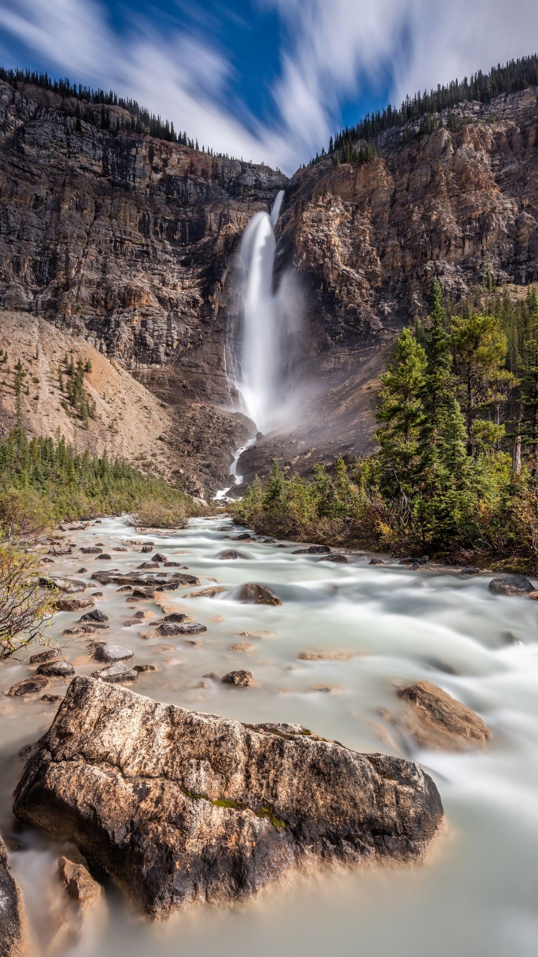 Takakkaw Falls