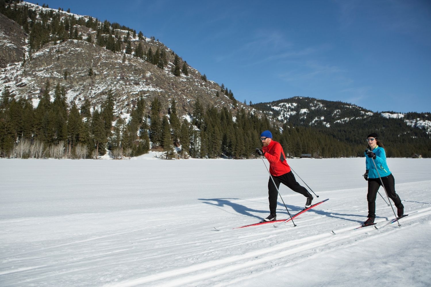 cross-country-ski