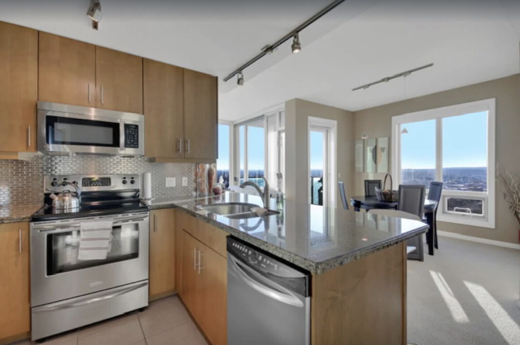 10 Calgary Airbnbs To Book For an Amazing Stay