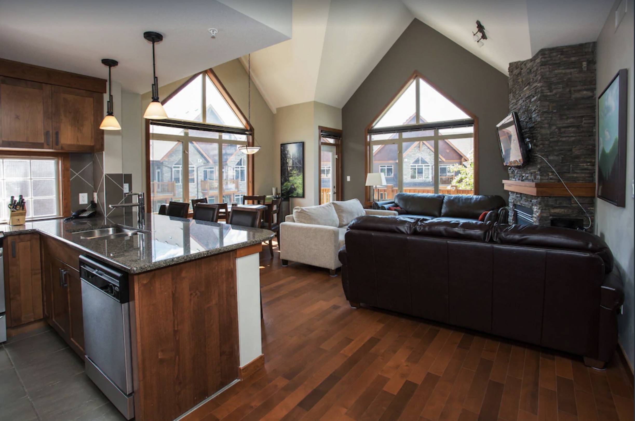 Canmore Airbnbs, Chalets, and Rentals 