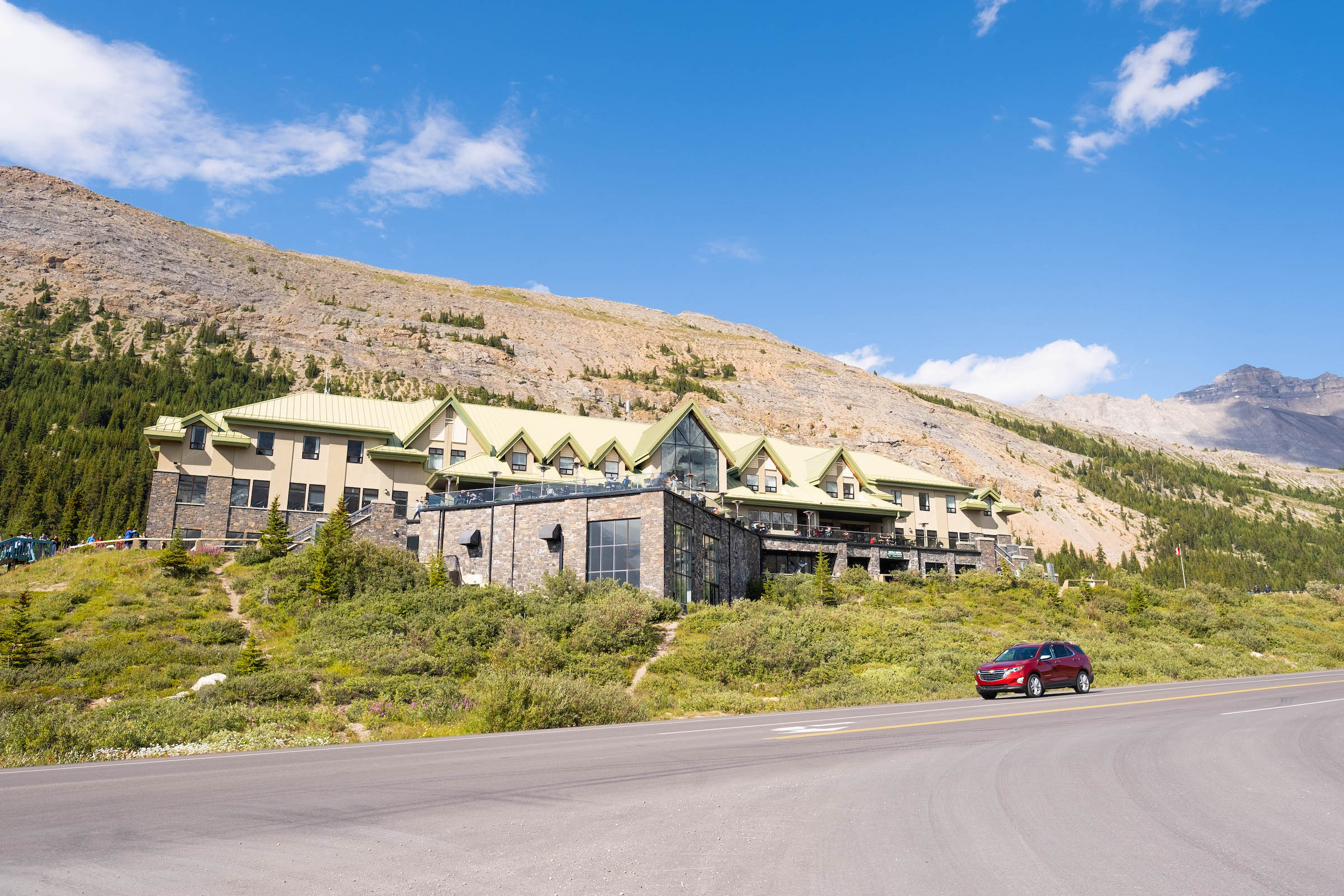 Review: Glacier View Lodge in Jasper National Park, Alberta