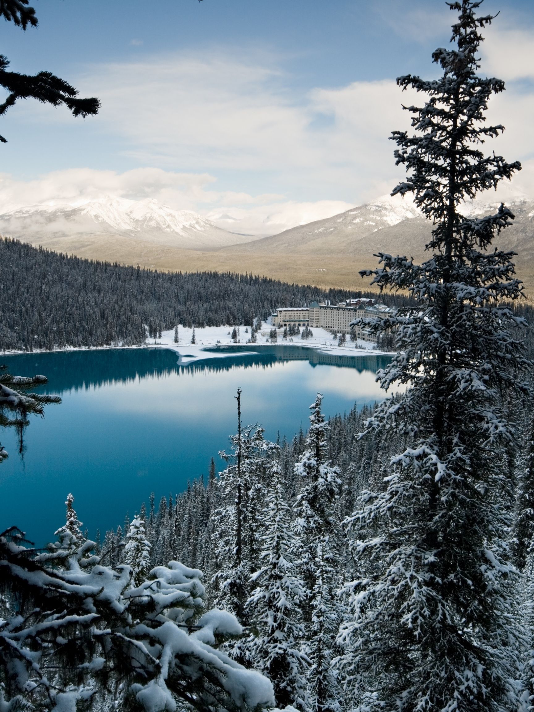 Best Hikes in Banff and Lake Louise in Winter