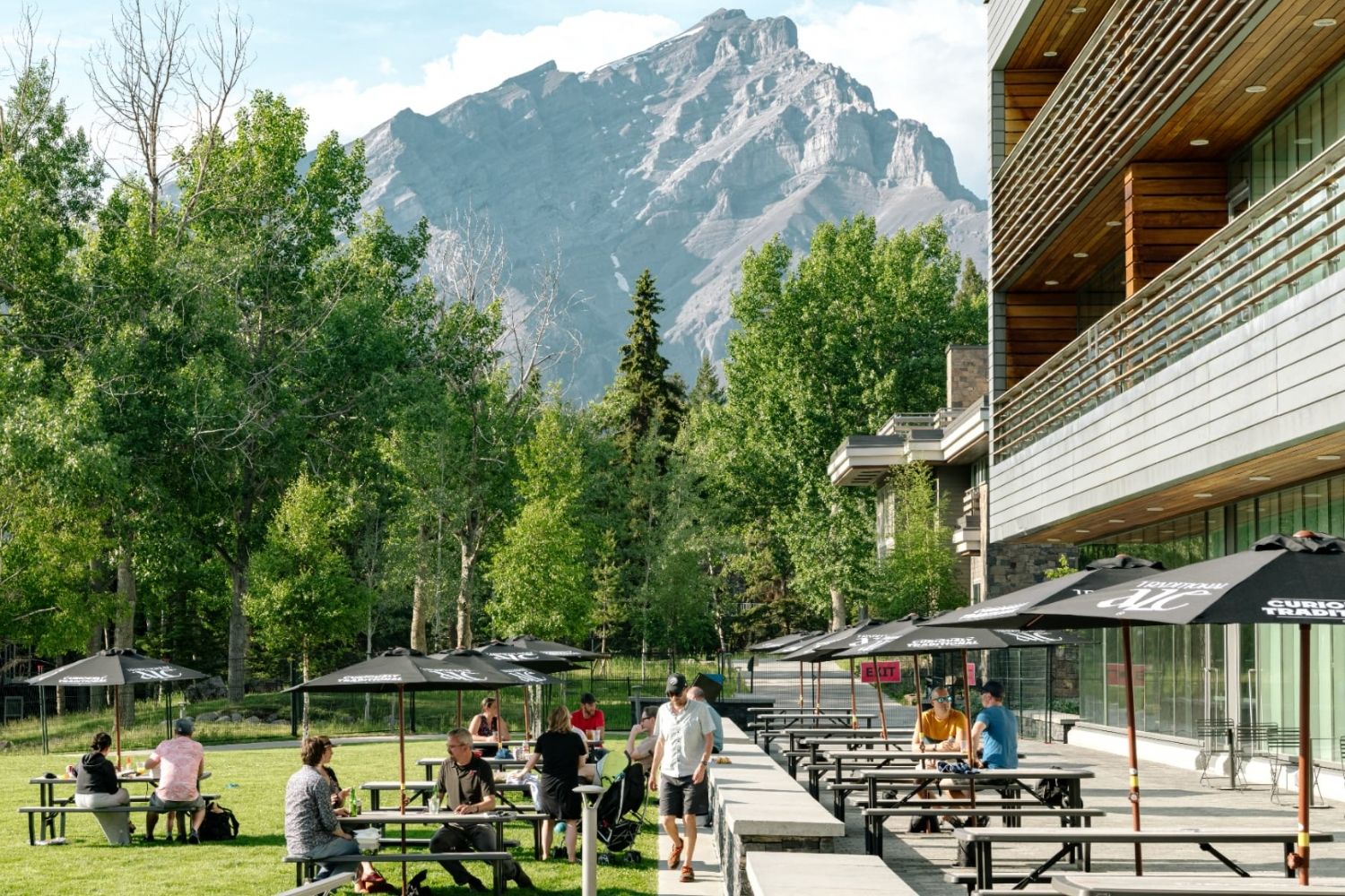 Maclab - Banff Patios