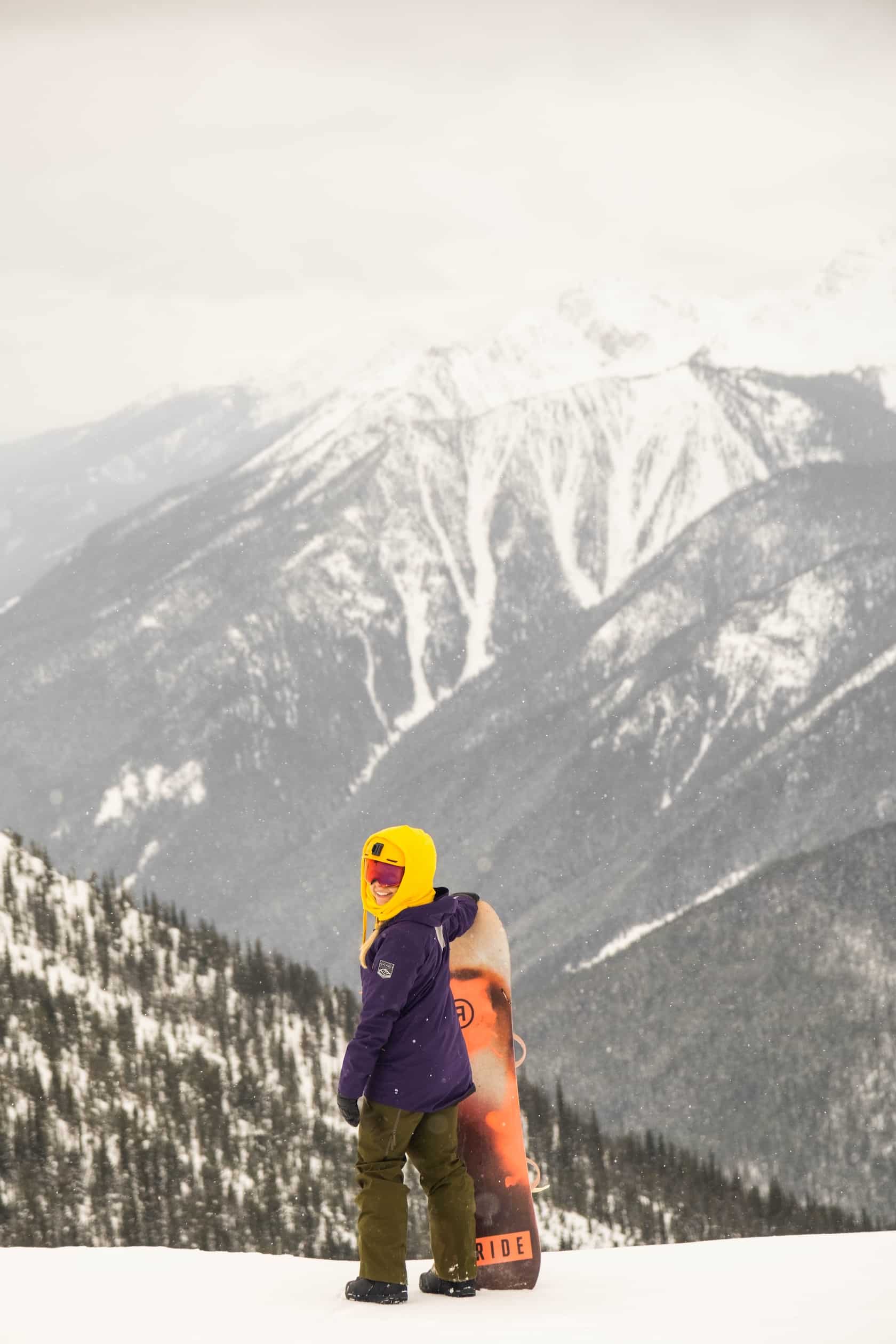 snowboarding at kicking horse mountain resort