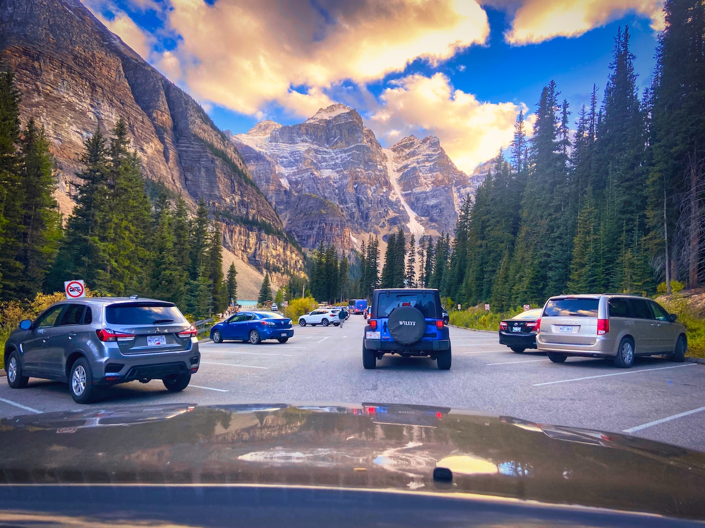 things to do at moraine lake