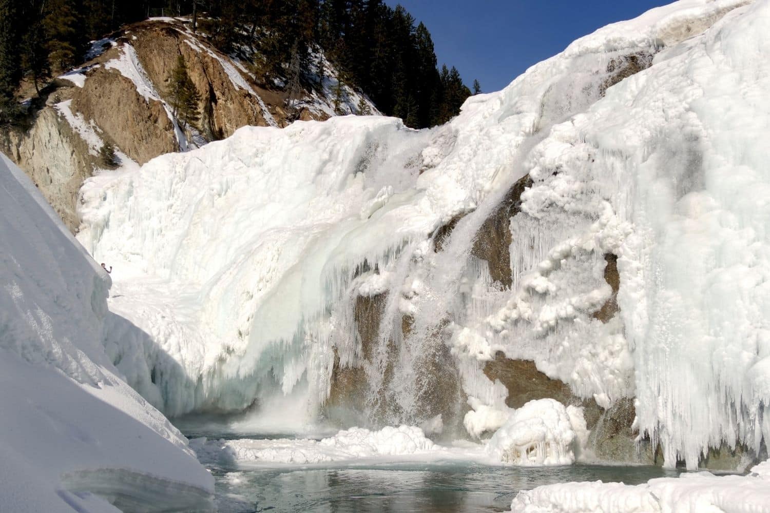 wapta falls in winter