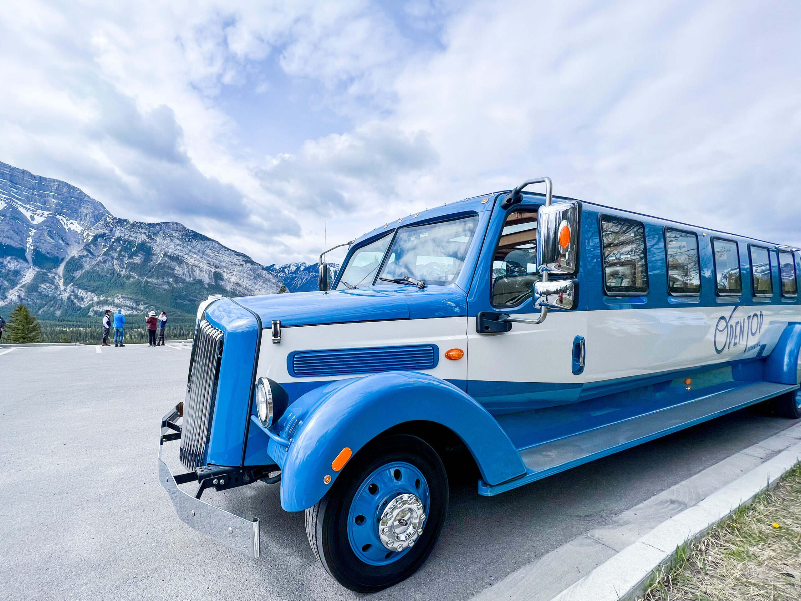 open-top-tour-vehicle-Banff