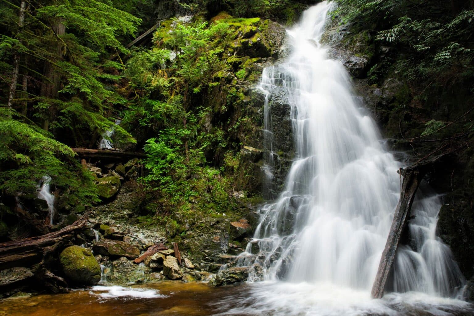 23 BEAUTIFUL Waterfalls In British Columbia To Visit