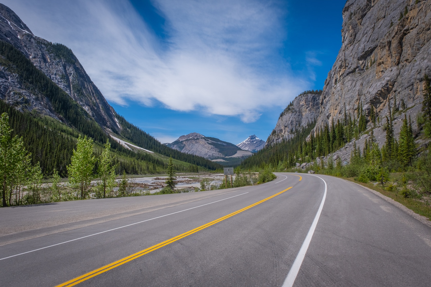 Drive to Jasper Via the Icefields Parkway