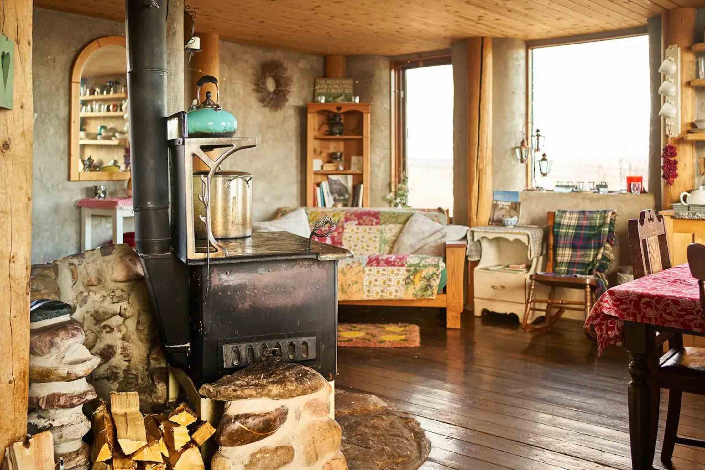 Cozy Eco Cabin - Off Grid - Connected to Nature