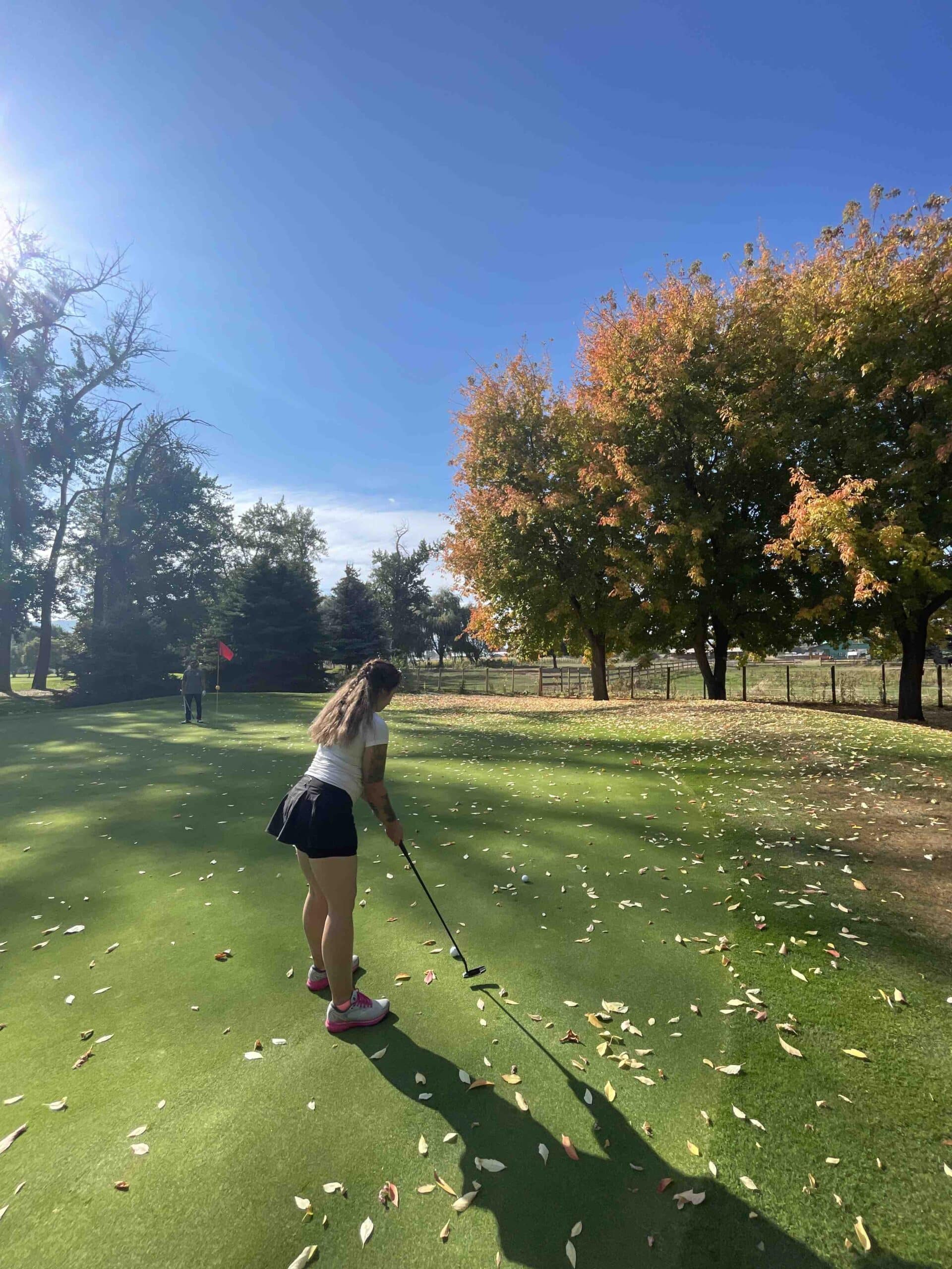 golfing in kelowna