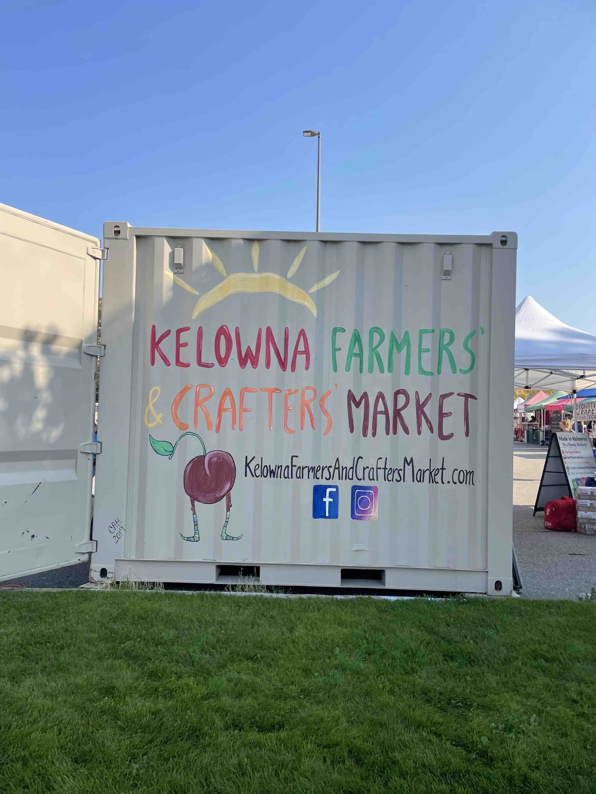 Heading into the Kelowna Farmers' and Crafters' Market 
