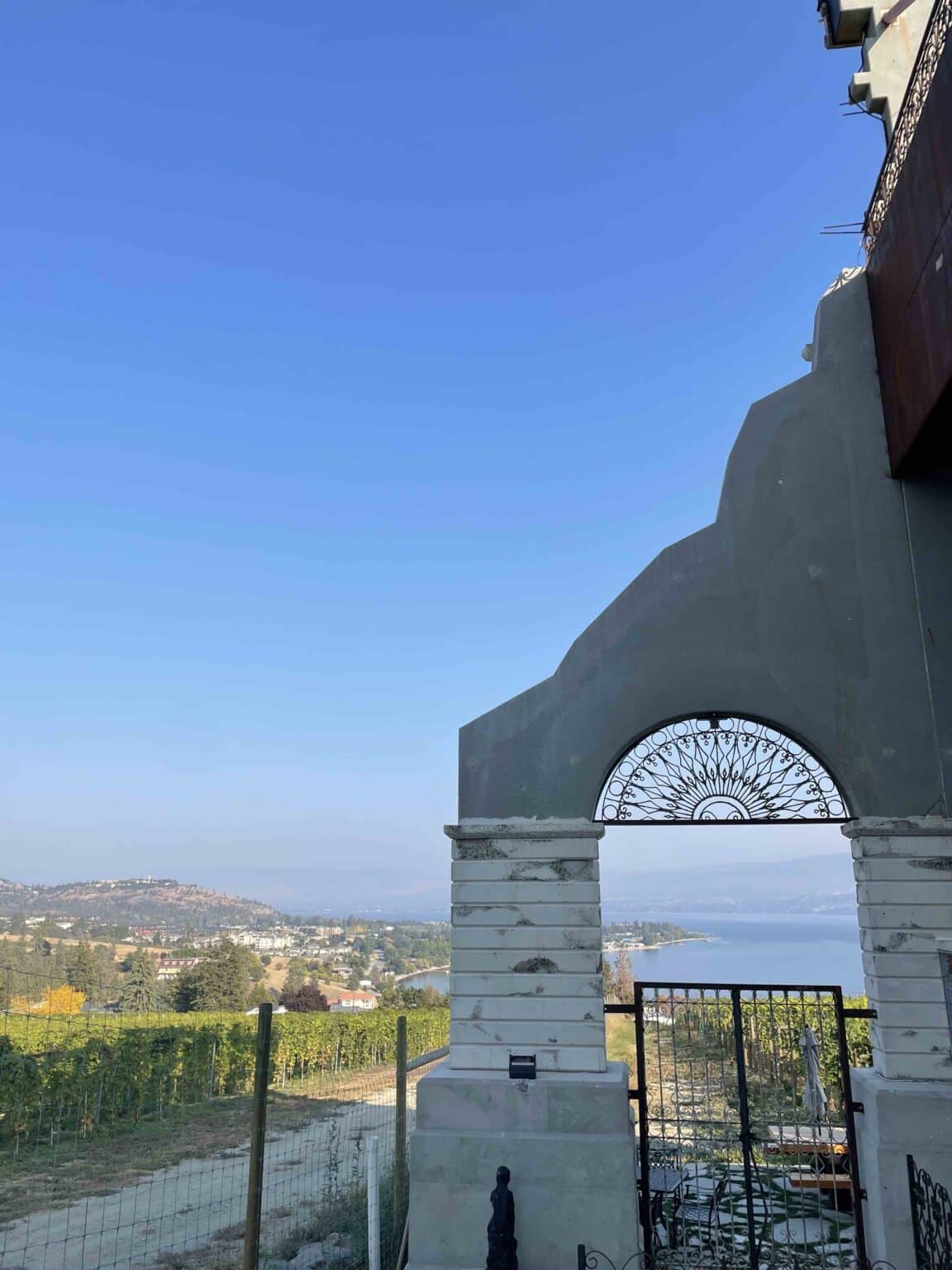 10 BEST Kelowna Wineries You Don't Want to Miss (BC)