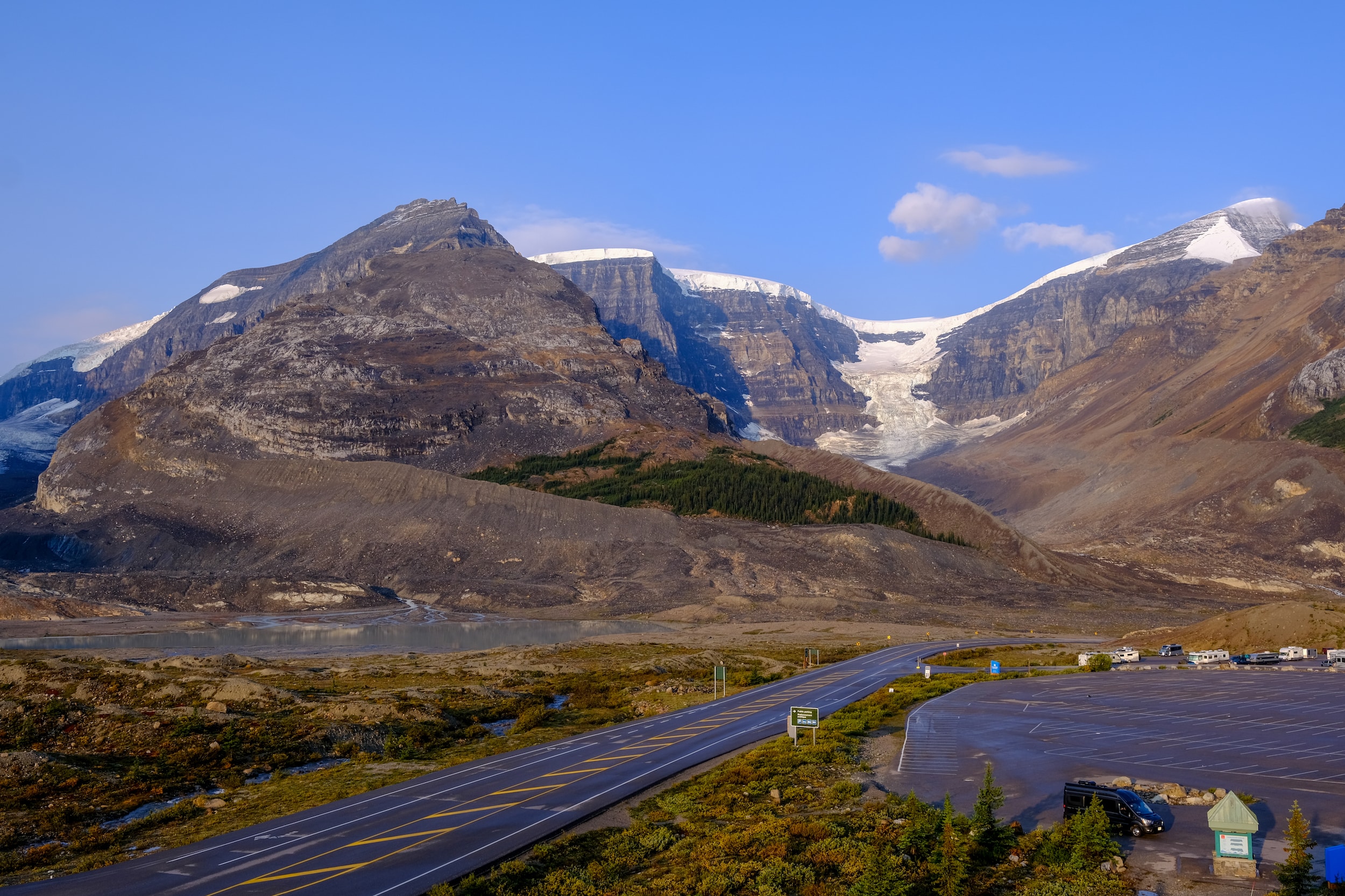 Icefields Parkway At Glacier Discovery Center