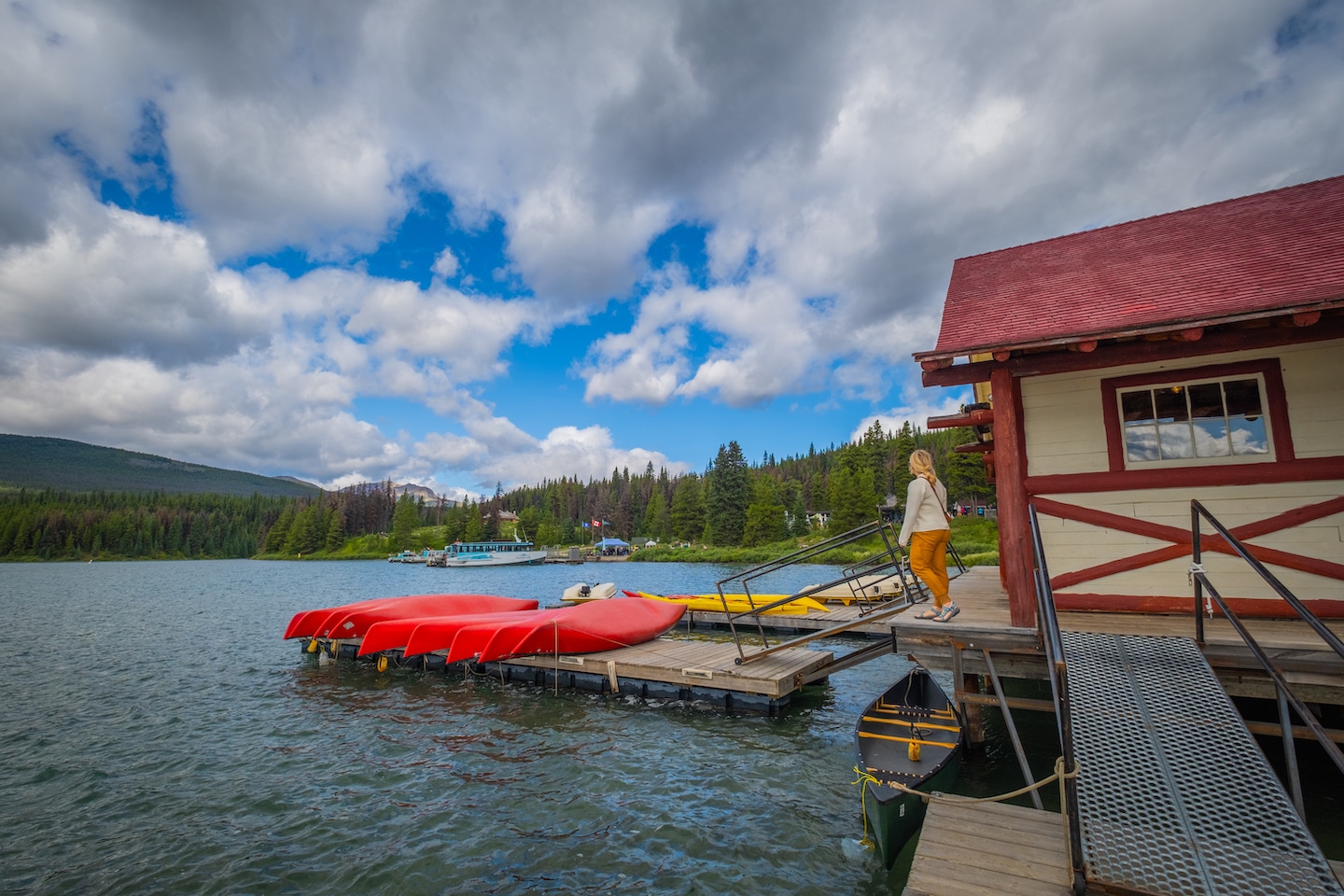 maligne lake in august