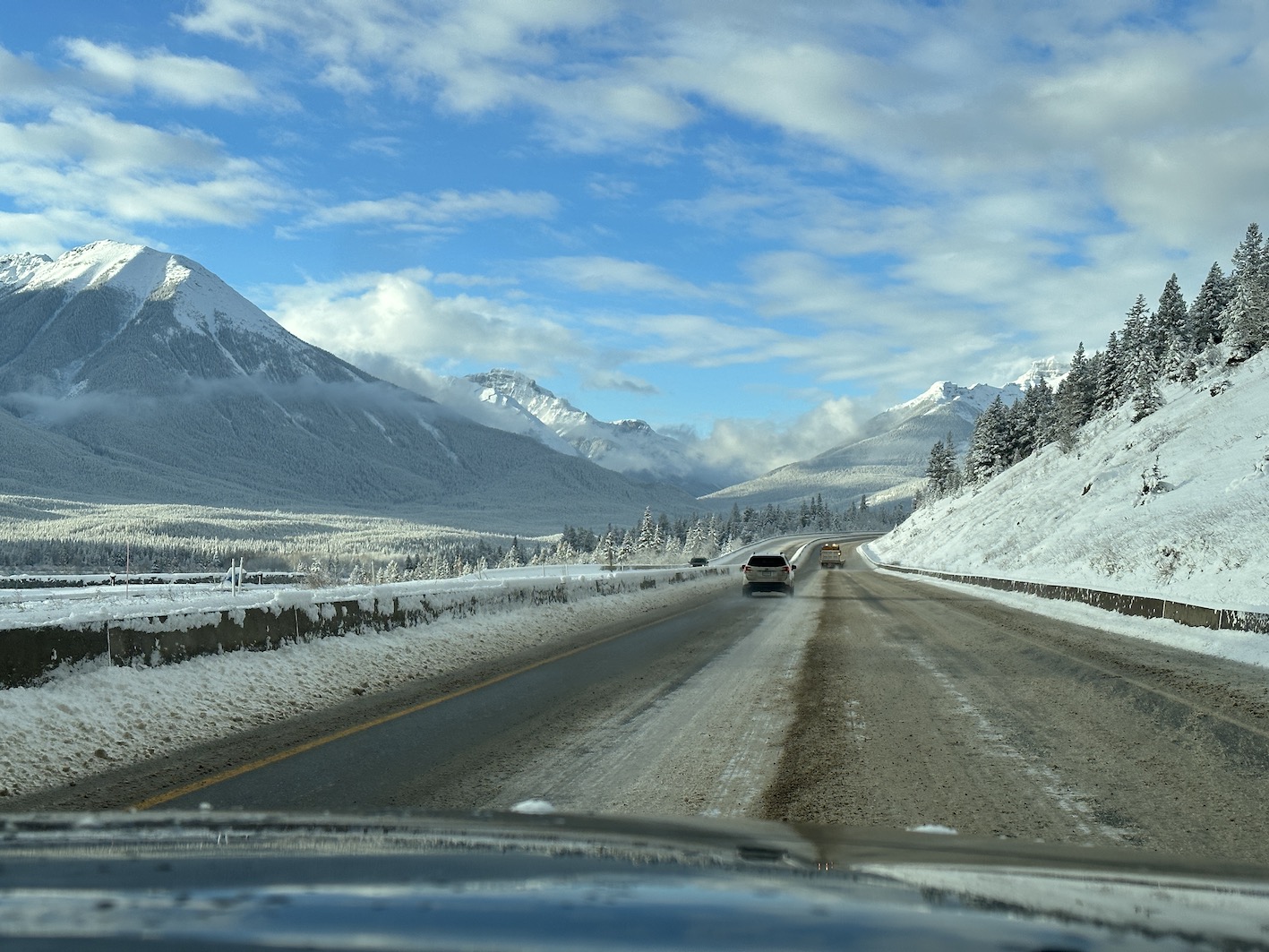 driving-in-banff-in-winter