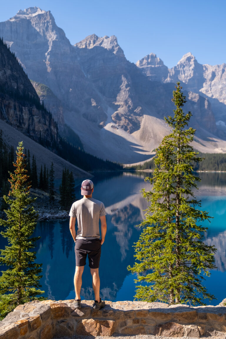 When is the BEST Time to Visit Moraine Lake?